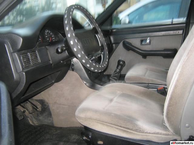 Audi 100 2.2