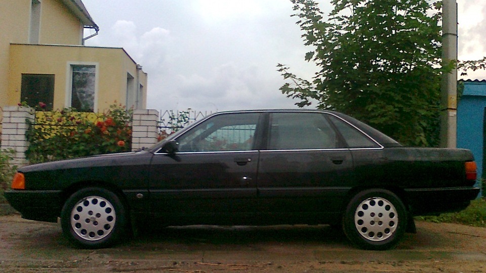 Audi 100 2.3 e