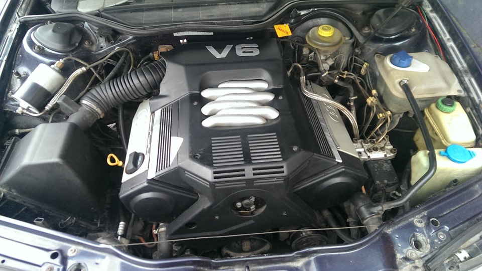 Audi 100 2.6