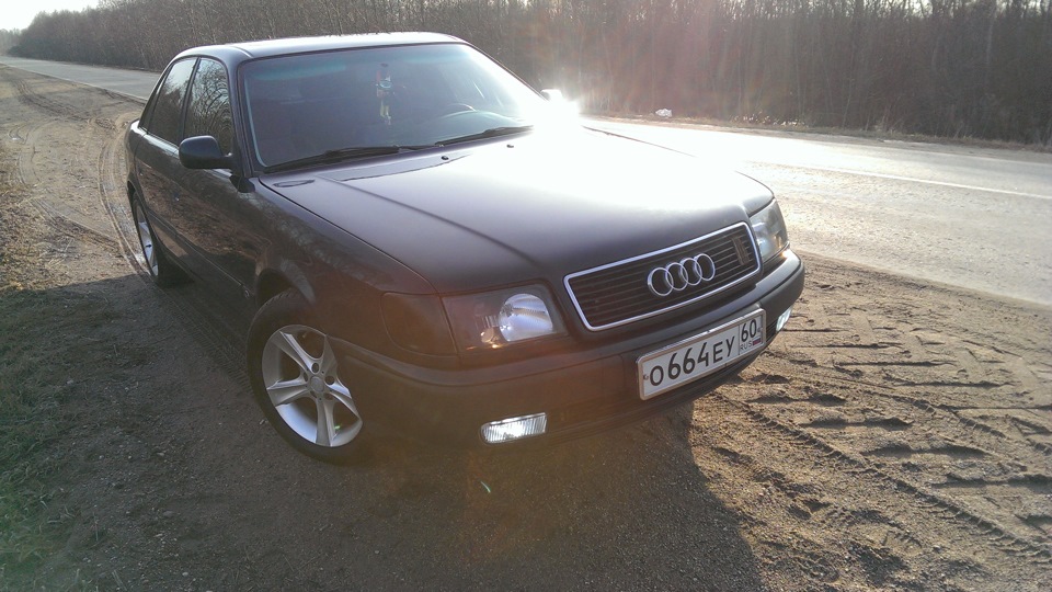 Audi 100 2.6