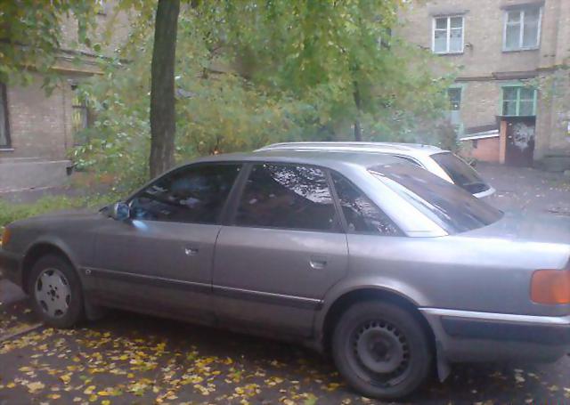 Audi 100 2.8 e Audi 100 2.8 e