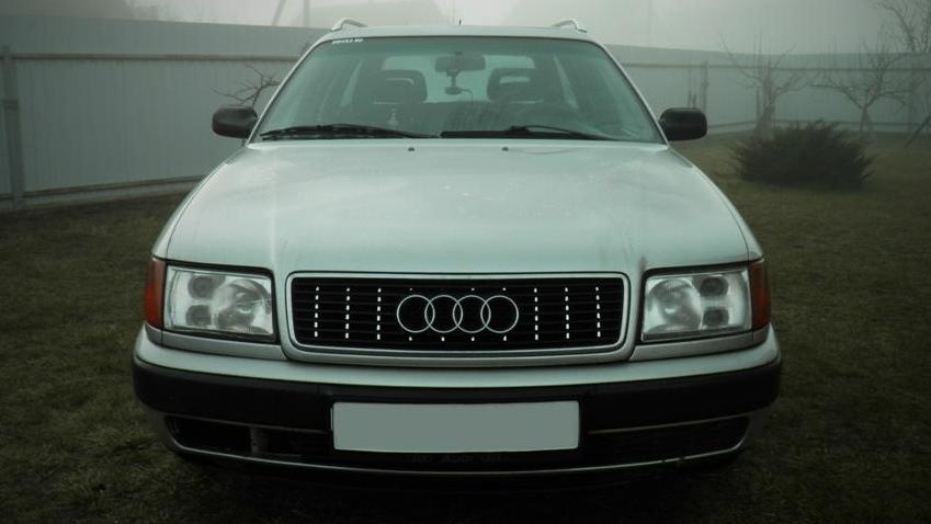 Audi 100
