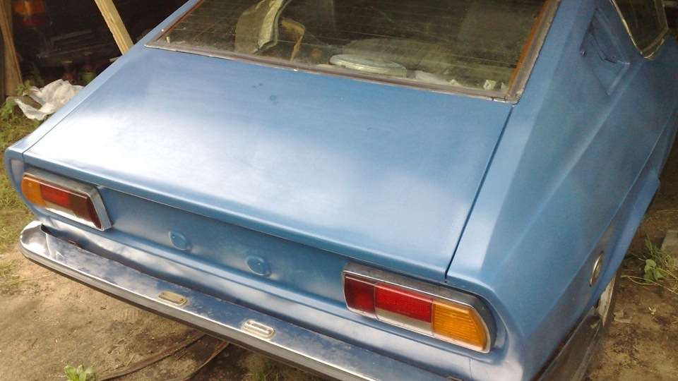 Audi 100 C1