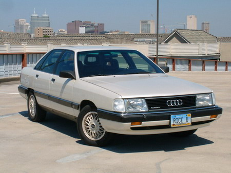 Audi 100 CC