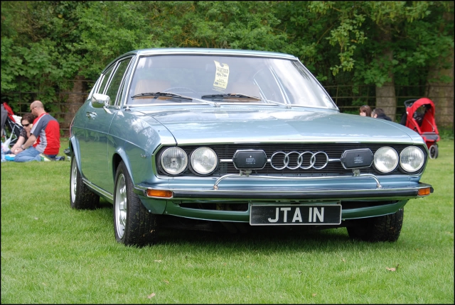 Audi 100 Coupe S