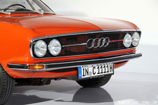 Audi 100 MK1