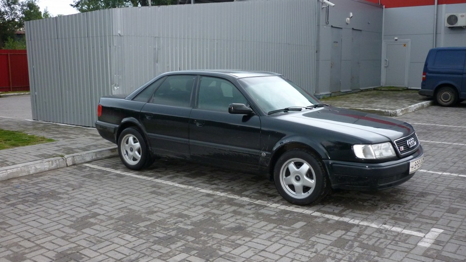 Audi 100 S4