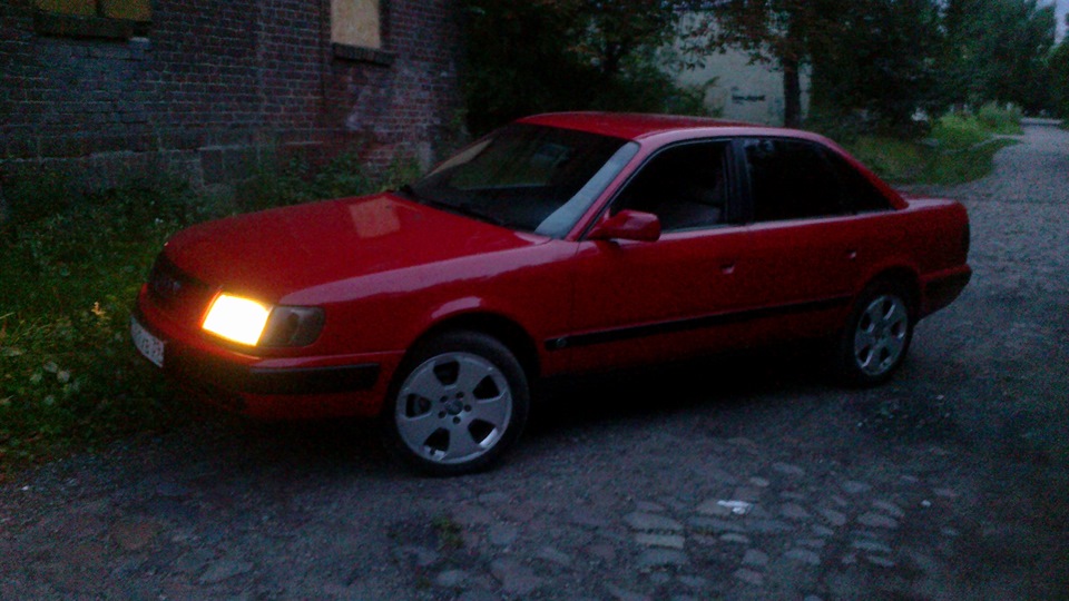 Audi 100 S4