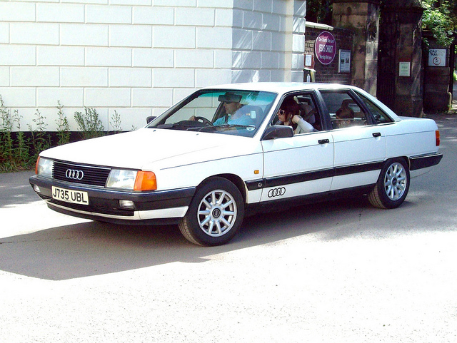 Audi 100 Typ 43