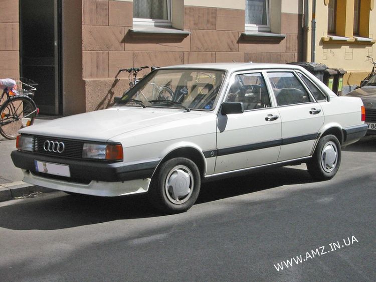 Audi 100 Type 44