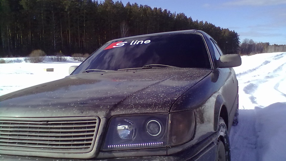 Audi 100 V8