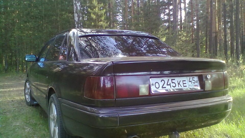 Audi 100 V8