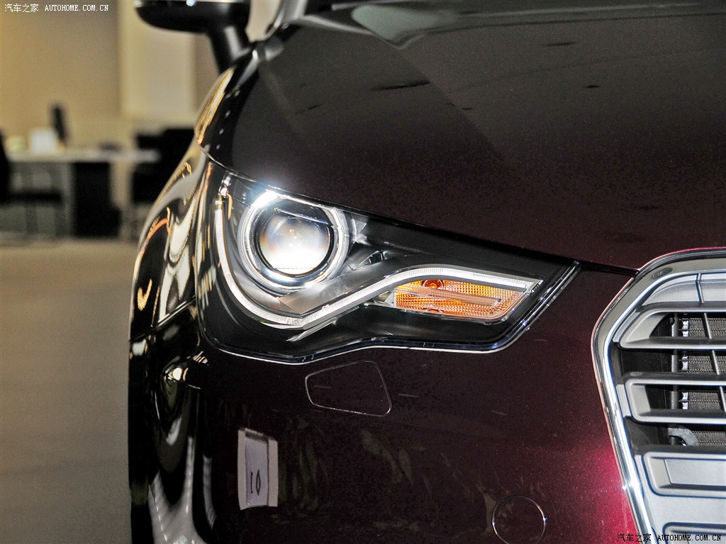 Audi A1 Shiraz red