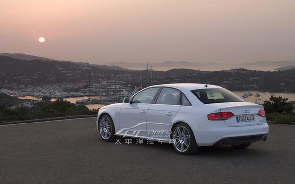 Audi A4 3.2