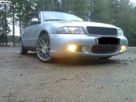 Audi A4 8D