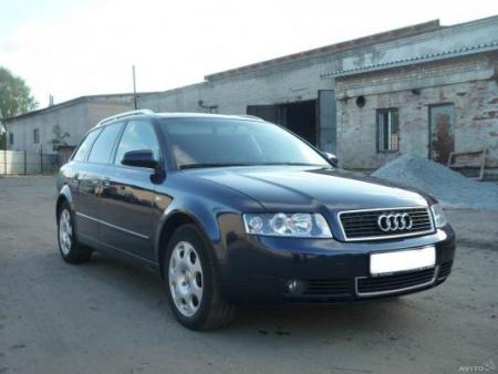 Audi A4 8D