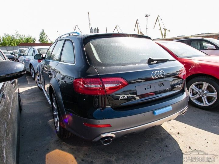 Audi A4 Allroad black