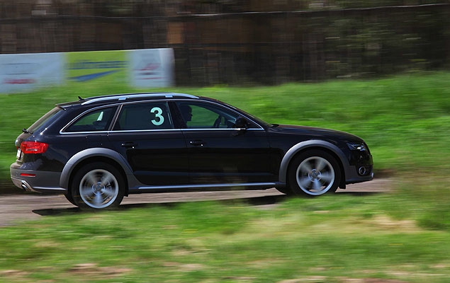 Audi A4 Allroad black