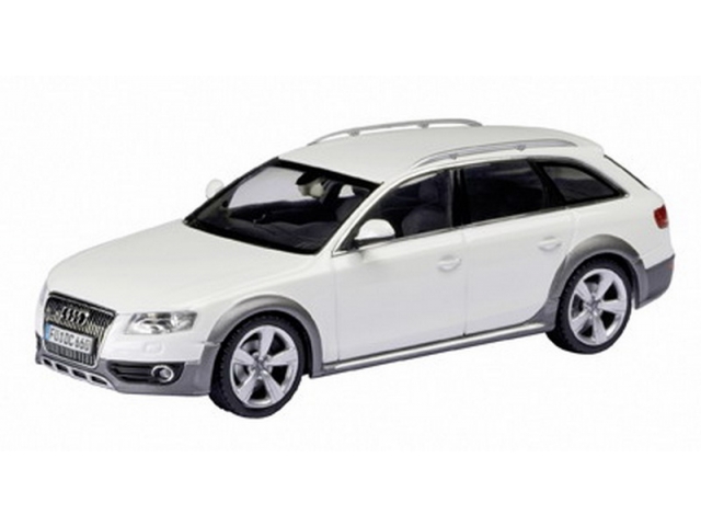 Audi A4 Allroad white