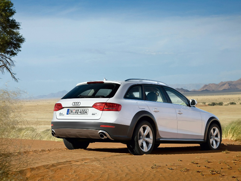 Audi A4 Allroad white