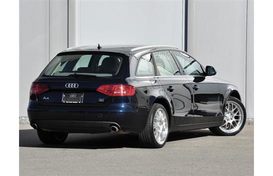 Audi A4 Avant 3.2 FSI