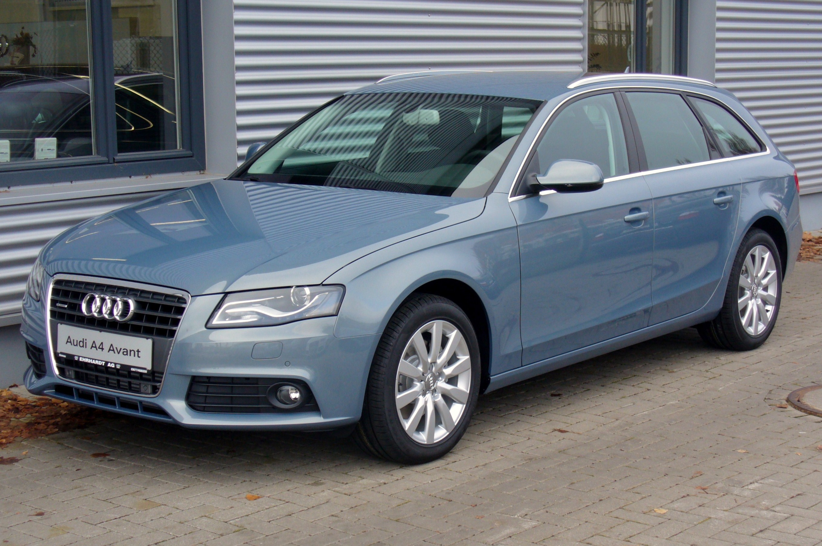 Audi A4 Avant S line