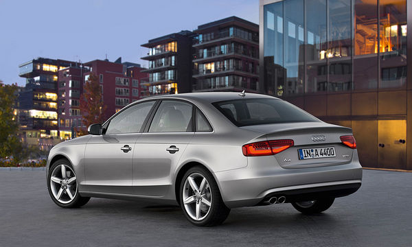 Audi A4 Base