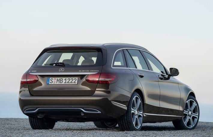 Audi A4 Estate black edition