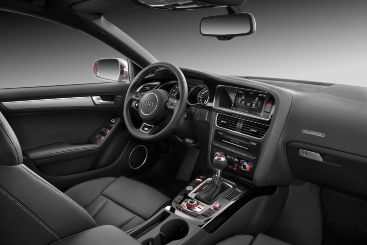 Audi A5 base