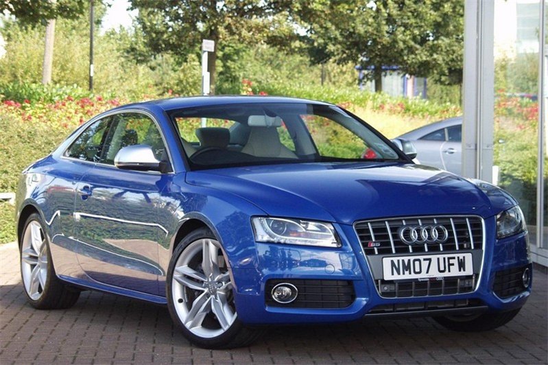 Audi A5 blue