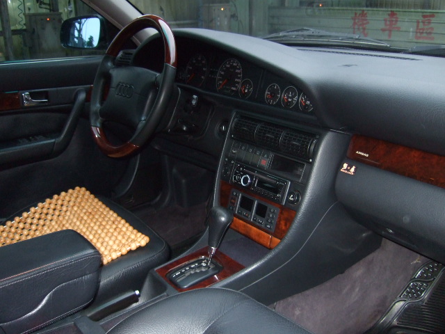 Audi A6 2.6