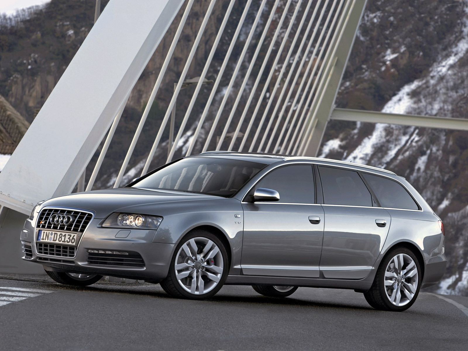 Audi A6 Avant 4.2 FSI Quattro
