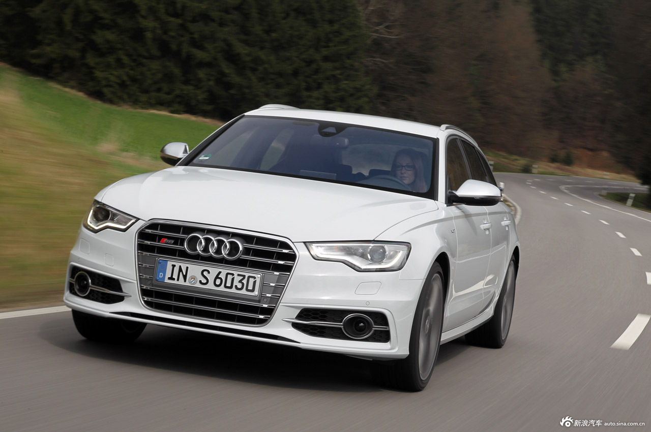 Audi A6 Sedan