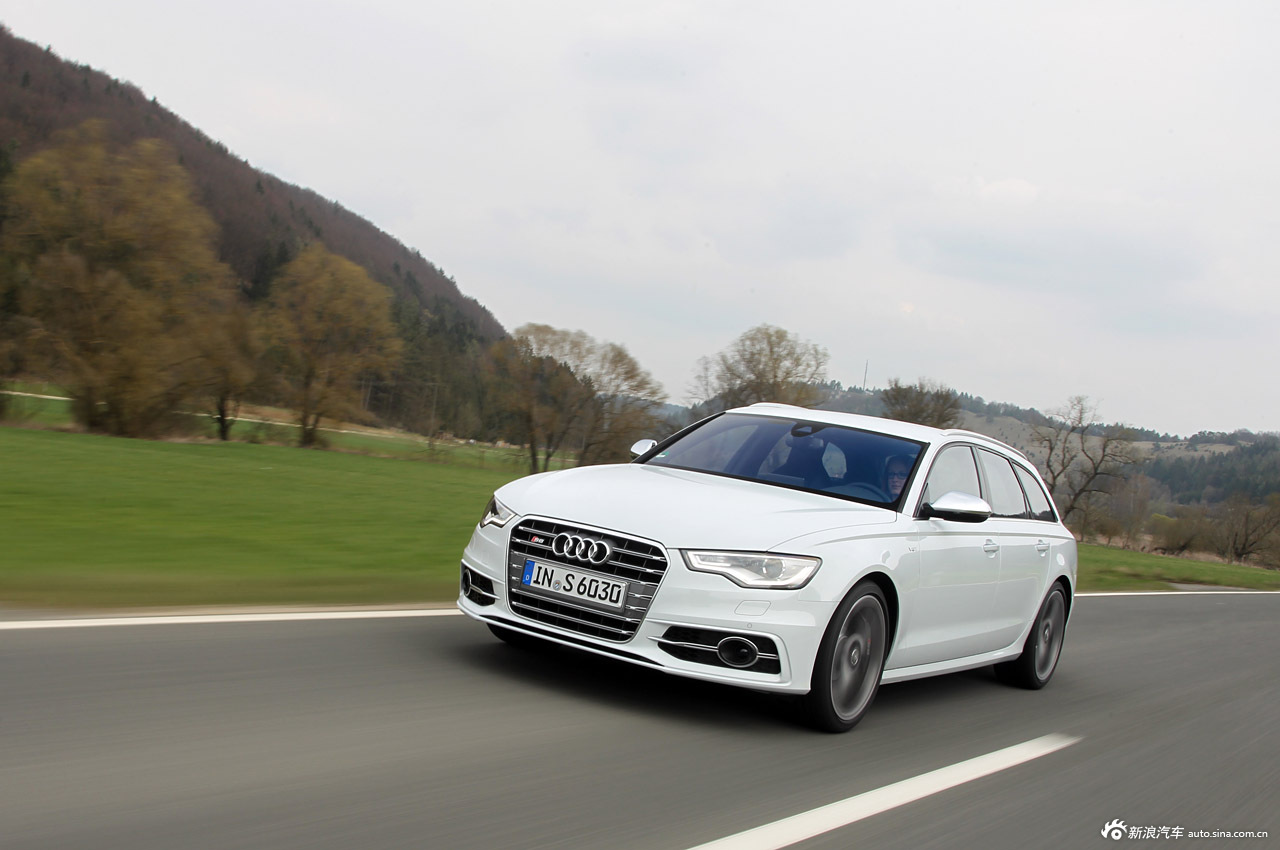 Audi A6 Sedan