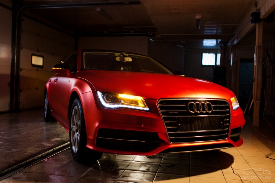 Audi A7 red