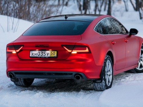 Audi A7 red