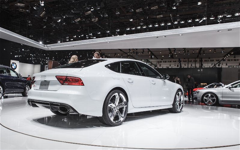 Audi A7 Slammed