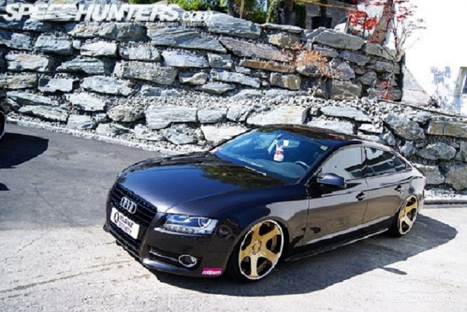 Audi A7 Slammed