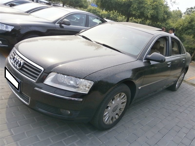 Audi A8 3.7