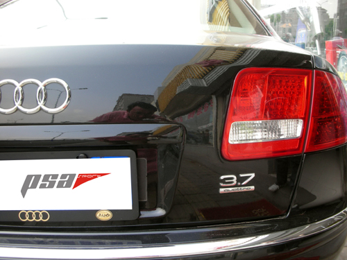 Audi A8 3.7