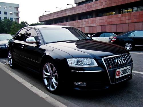 Audi A8 4.2 Quattro