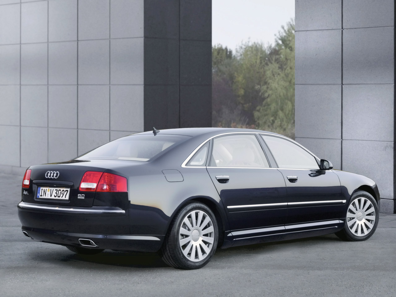 Audi A8 4.2 Quattro
