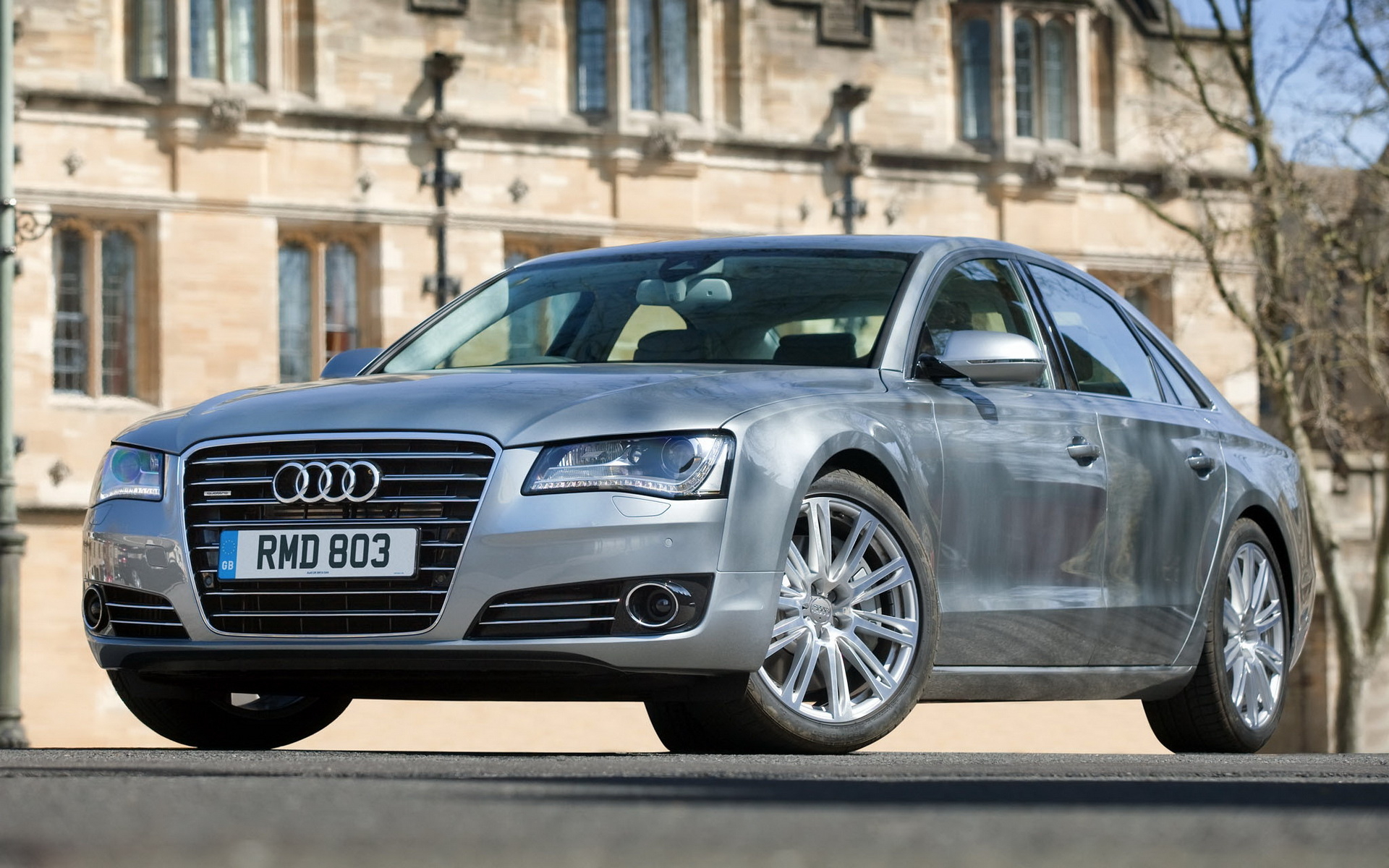 Audi A8 4.2