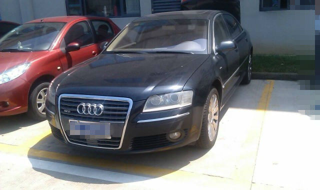 Audi A8 6.0 W12