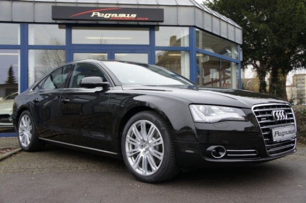 Audi A8 6.3 W12 Quattro