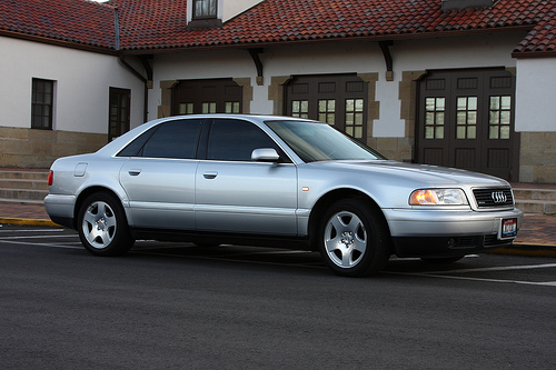 Audi A8 D2