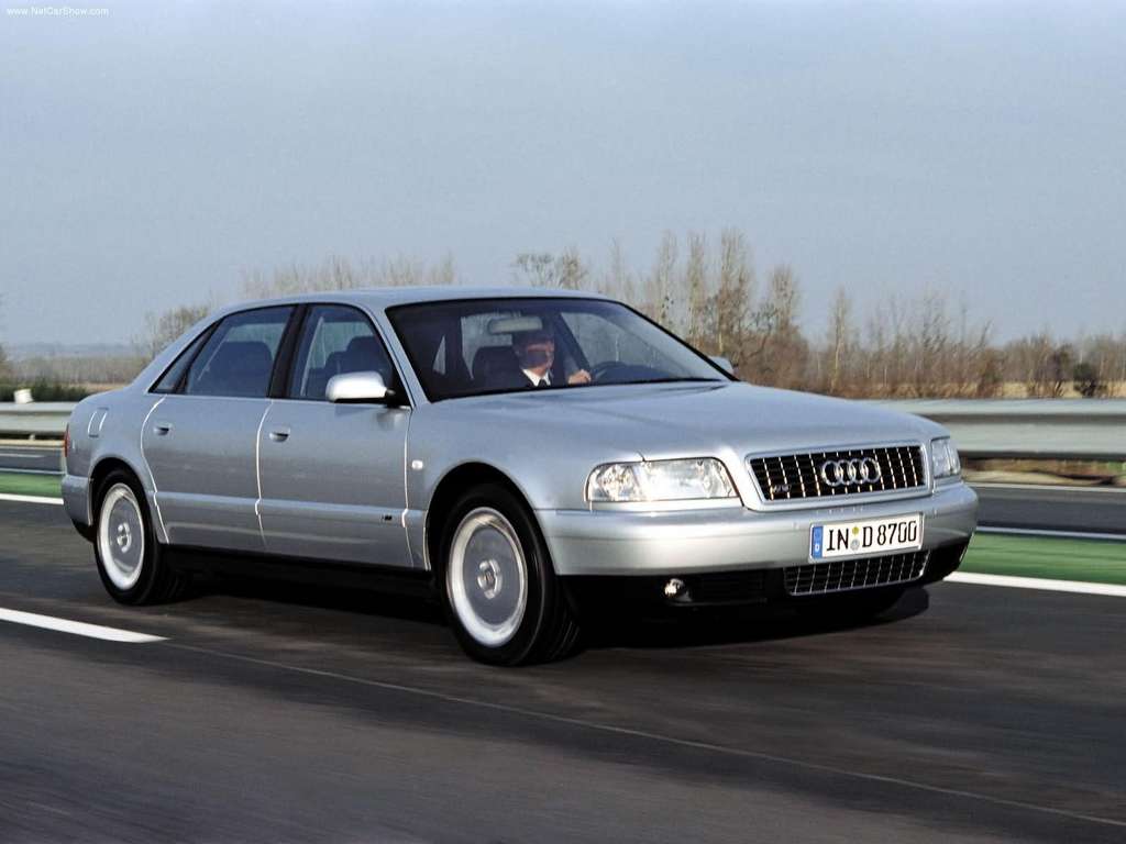 Audi A8 D2