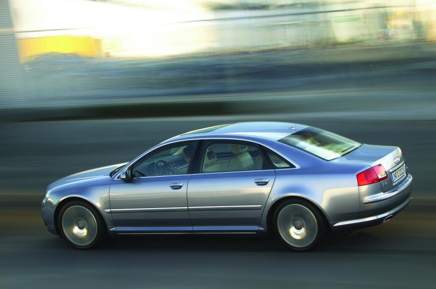 Audi A8 L 6.0 Quattro
