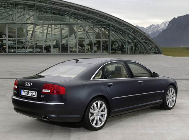Audi A8 L 6.0 Quattro