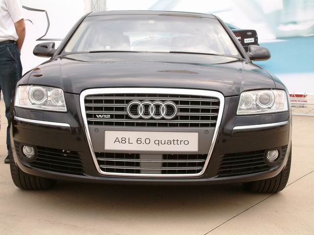 Audi A8 L 6.0 Quattro